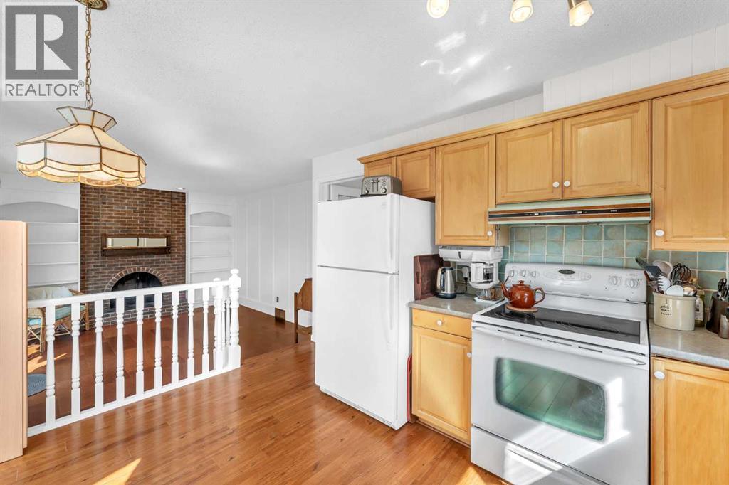 Single Family House for Sale in  Scenic Green NW Scenic Acres Calgary 