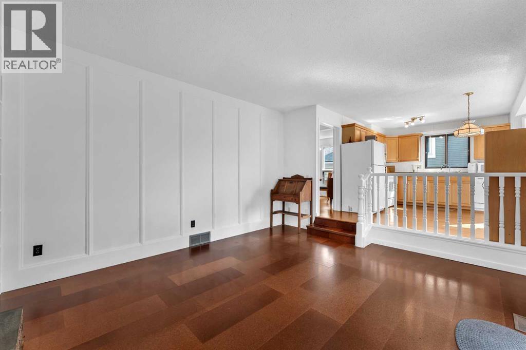 Single Family House for Sale in  Scenic Green NW Scenic Acres Calgary 