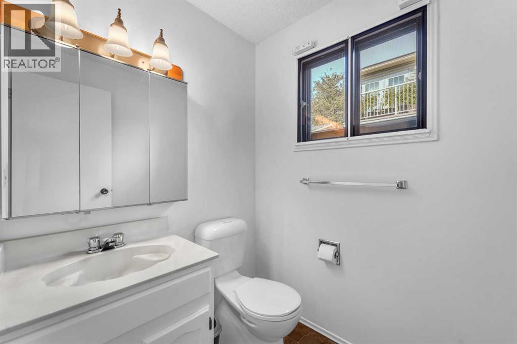Single Family House for Sale in  Scenic Green NW Scenic Acres Calgary 