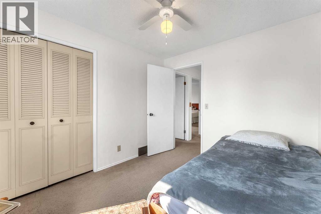 Single Family House for Sale in  Scenic Green NW Scenic Acres Calgary 
