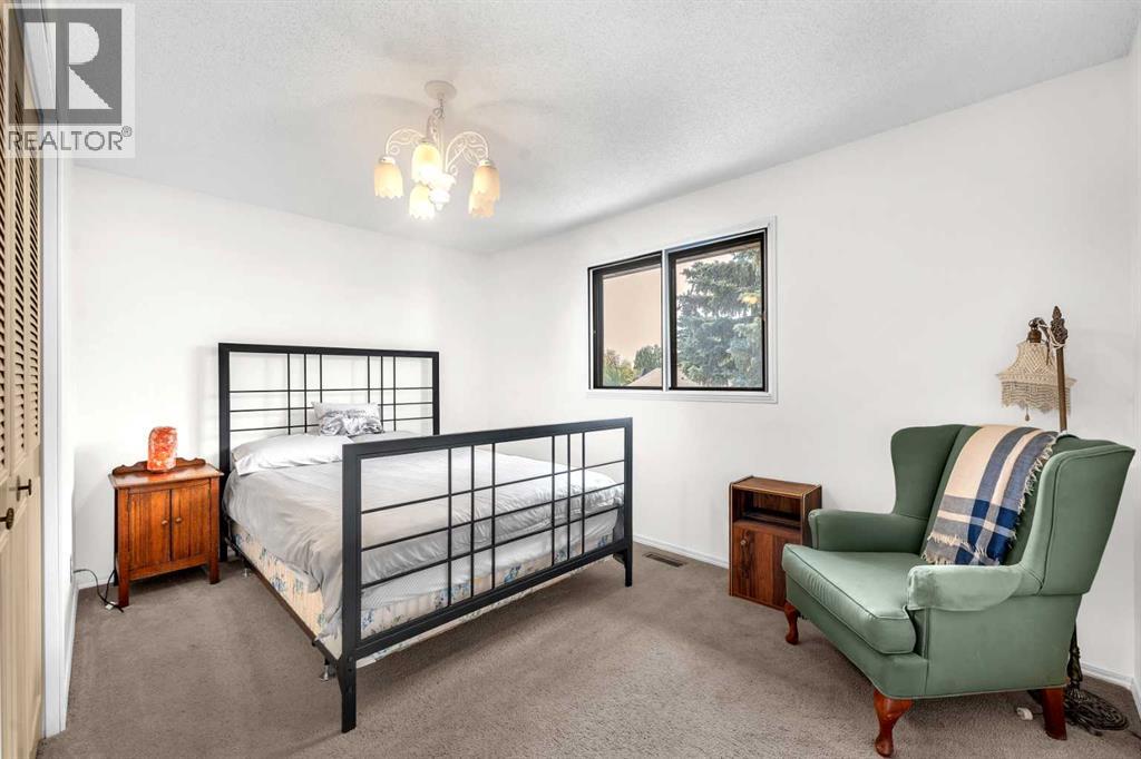 Single Family House for Sale in  Scenic Green NW Scenic Acres Calgary 