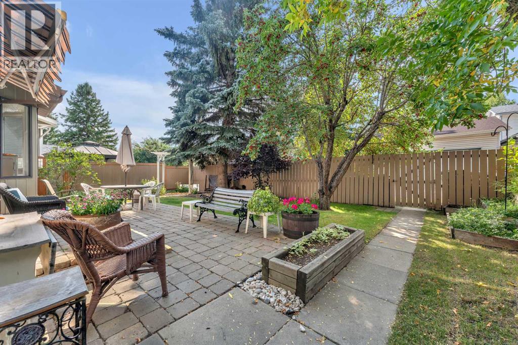 Single Family House for Sale in  Scenic Green NW Scenic Acres Calgary 