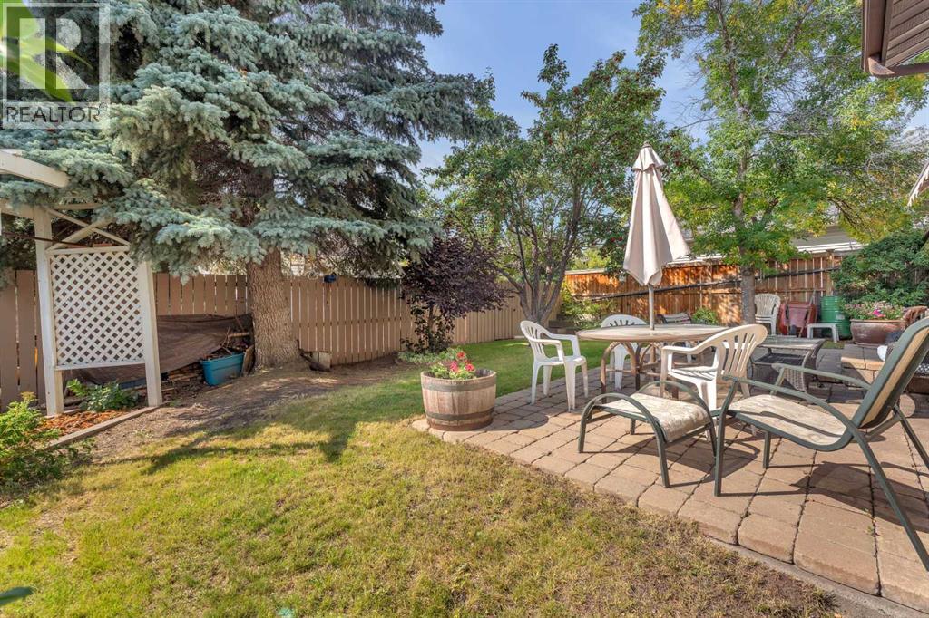 Single Family House for Sale in  Scenic Green NW Scenic Acres Calgary 