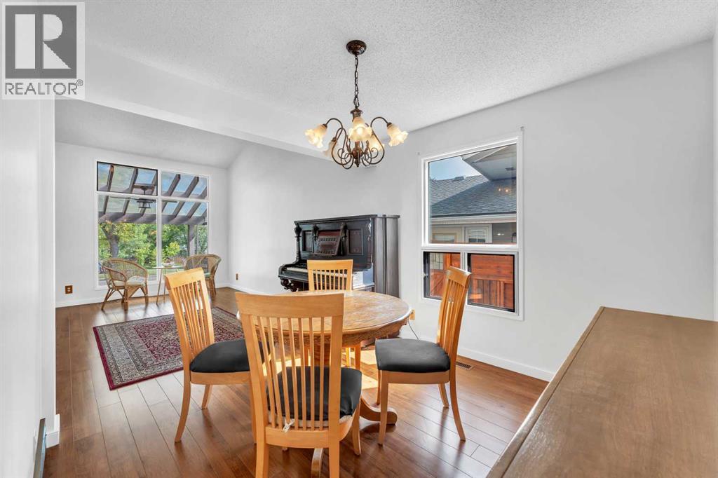 Single Family House for Sale in  Scenic Green NW Scenic Acres Calgary 
