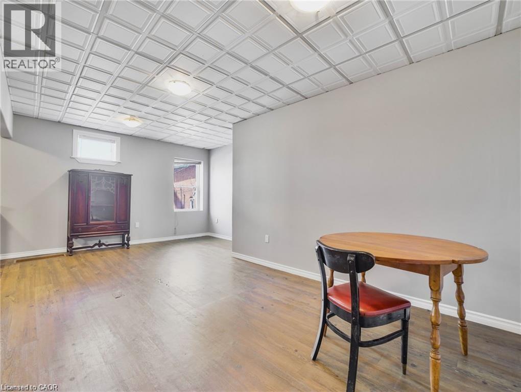 Photo 14 of 14 Victoria Avenue N, Hamilton ON