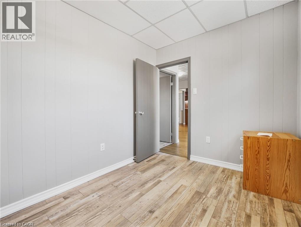 Photo 18 of 14 Victoria Avenue N, Hamilton ON