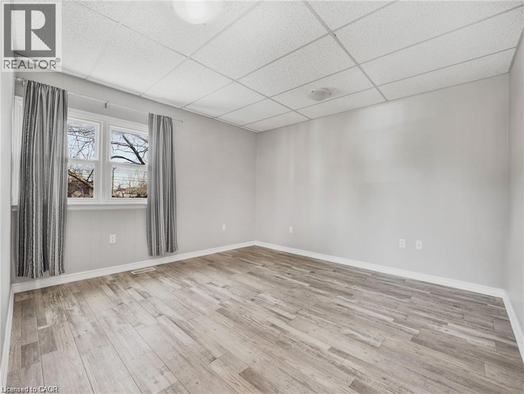Photo 22 of 14 Victoria Avenue N, Hamilton ON