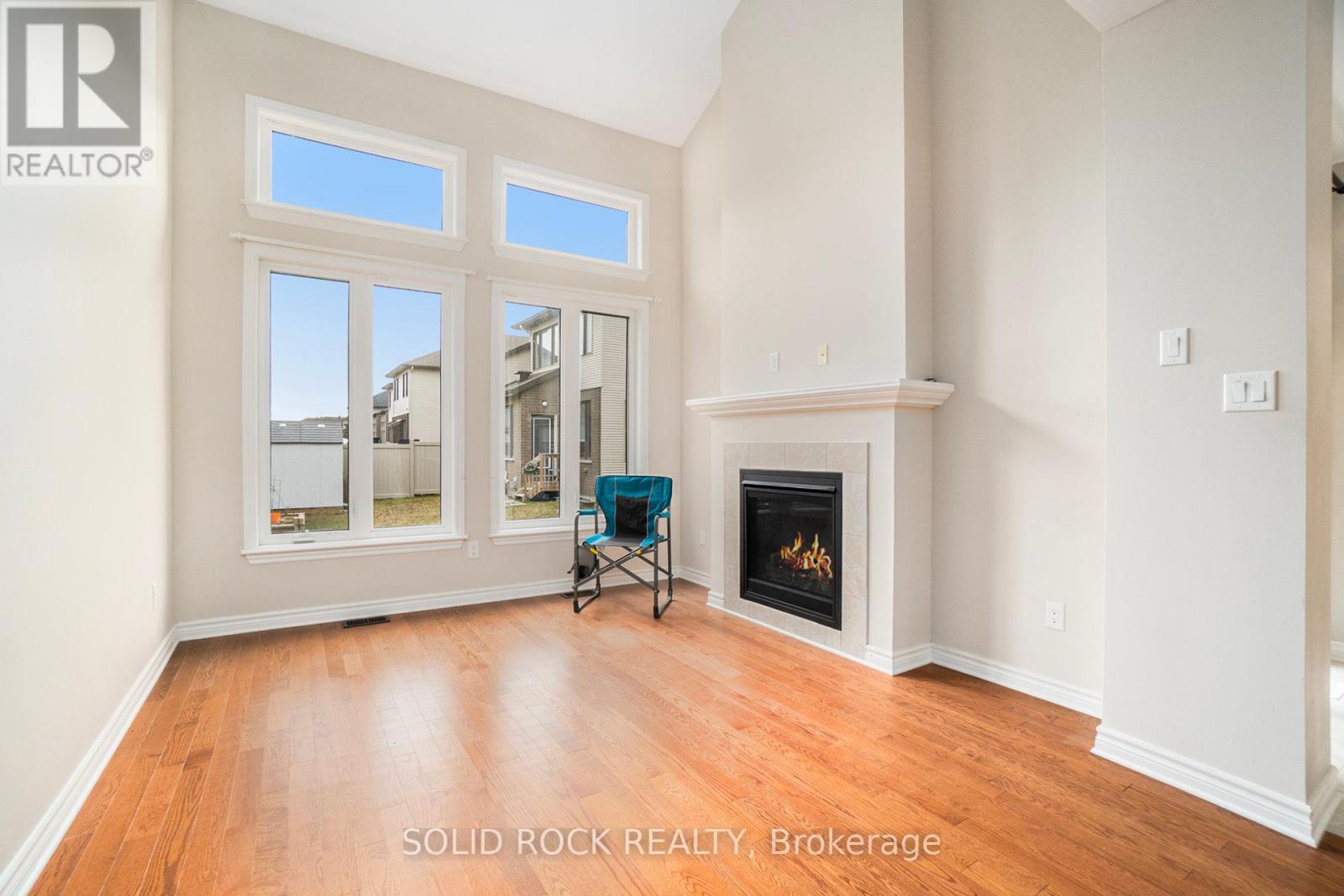 Massive windows with lots of natural light