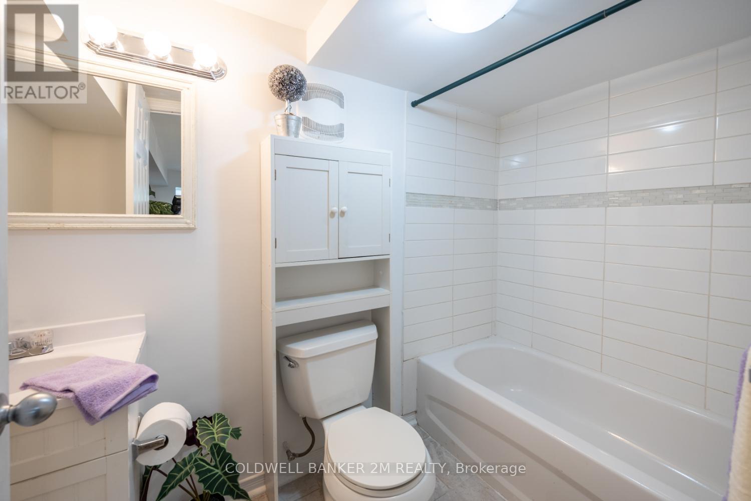 Photo 18 of 82 Durham Street, Oshawa ON