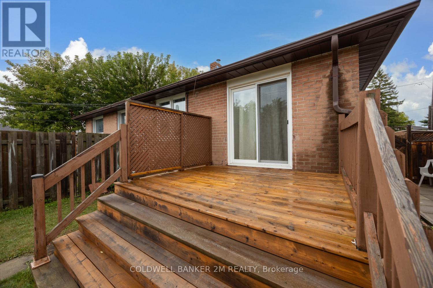 Photo 24 of 82 Durham Street, Oshawa ON