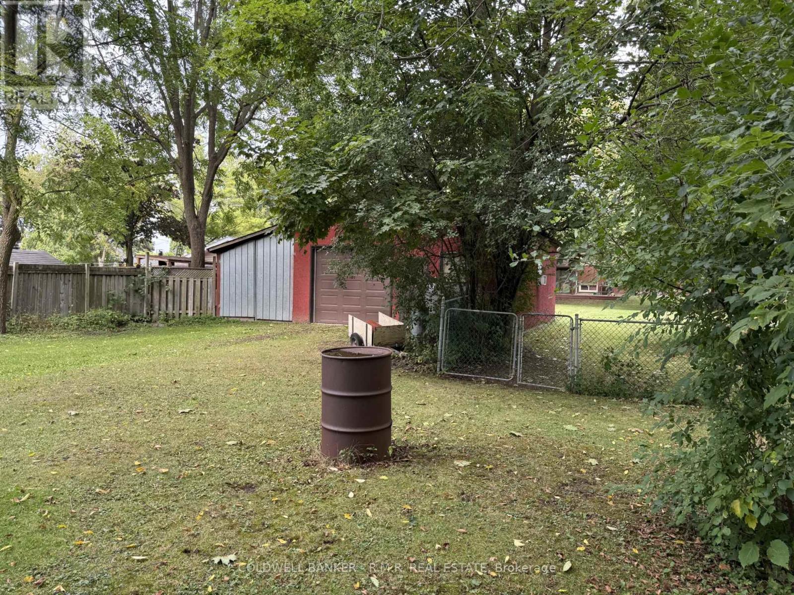 Photo 5 of 7 Vipond Road, Whitby ON