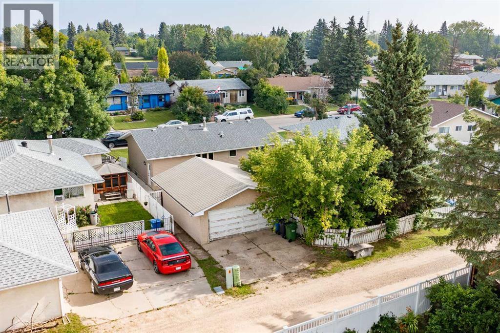 Photo 35 of 11 Osborne Street, Red Deer AB