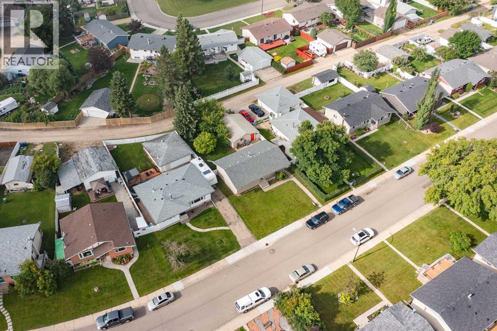 Photo 31 of 11 Osborne Street, Red Deer AB