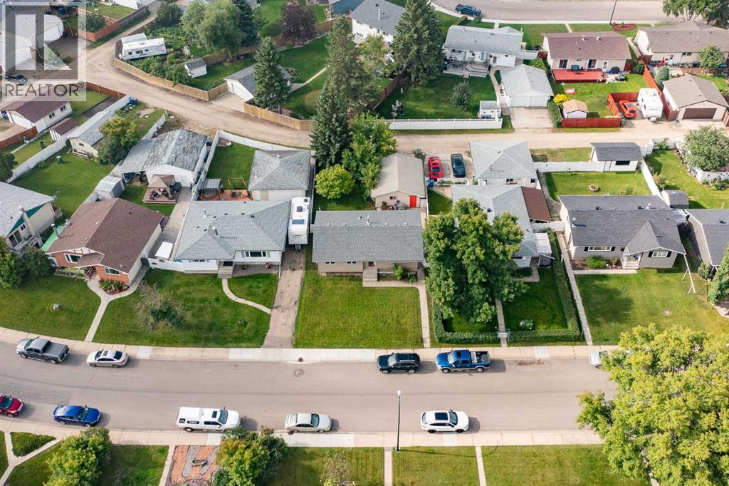 Photo 32 of 11 Osborne Street, Red Deer AB