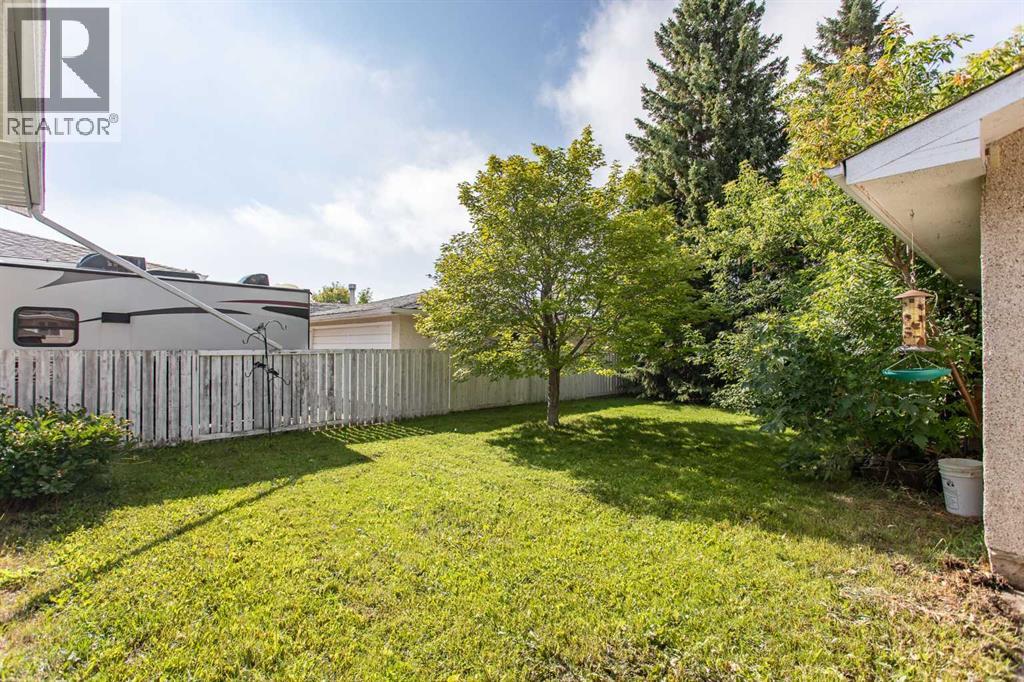 Photo 26 of 11 Osborne Street, Red Deer AB