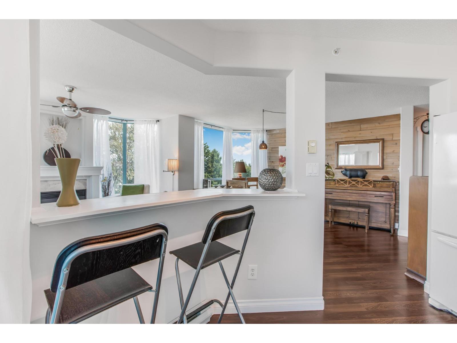 Photo 11 of 806 33065 Mill Lake Road, Abbotsford BC