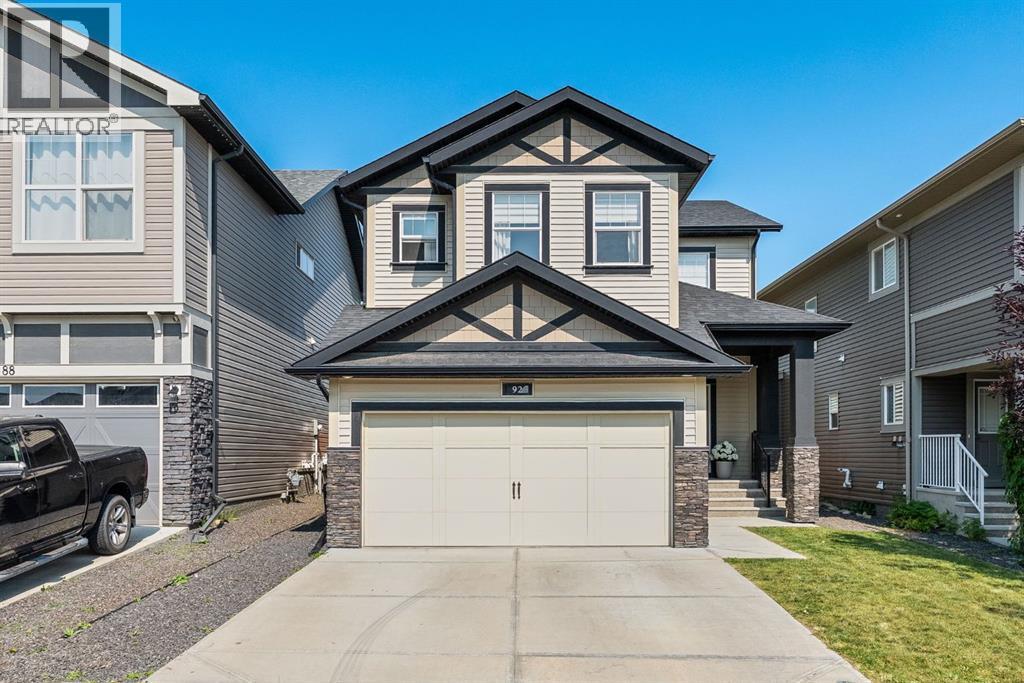 Photo 2 of 92 Hillcrest Avenue Sw, Airdrie AB