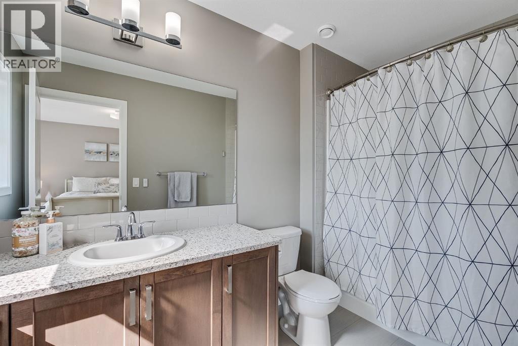 Photo 36 of 92 Hillcrest Avenue Sw, Airdrie AB