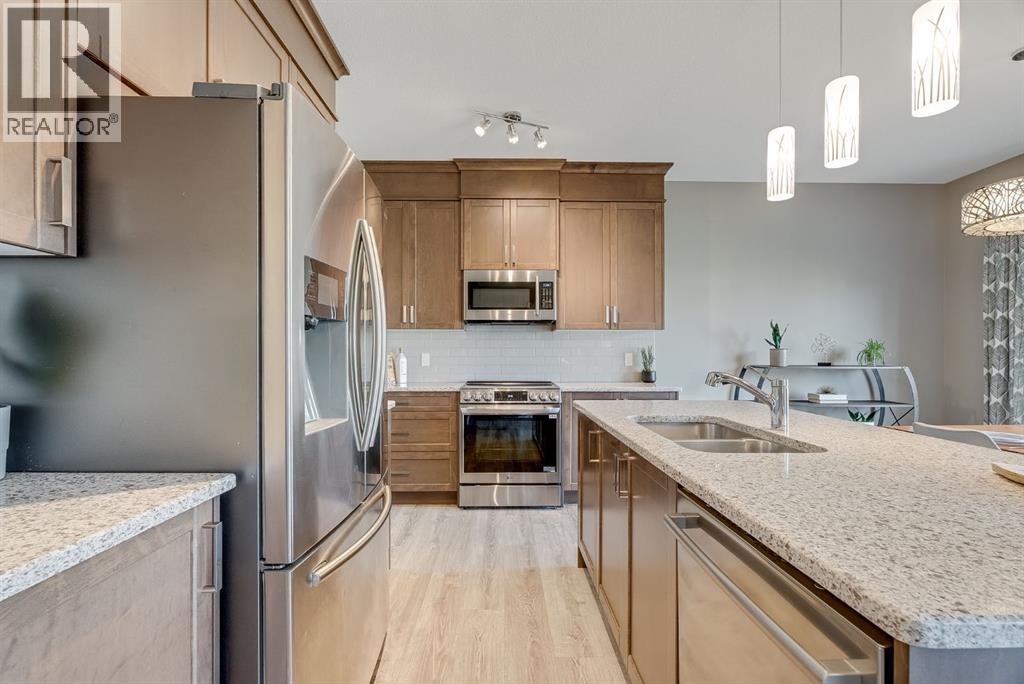 Photo 15 of 92 Hillcrest Avenue Sw, Airdrie AB