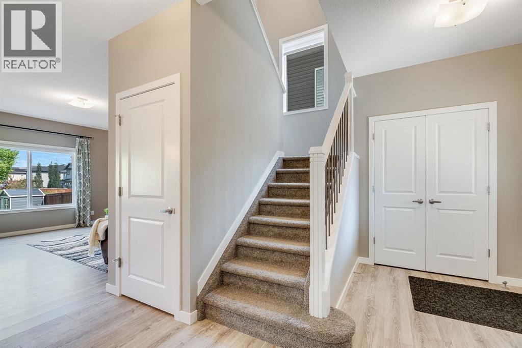Photo 26 of 92 Hillcrest Avenue Sw, Airdrie AB