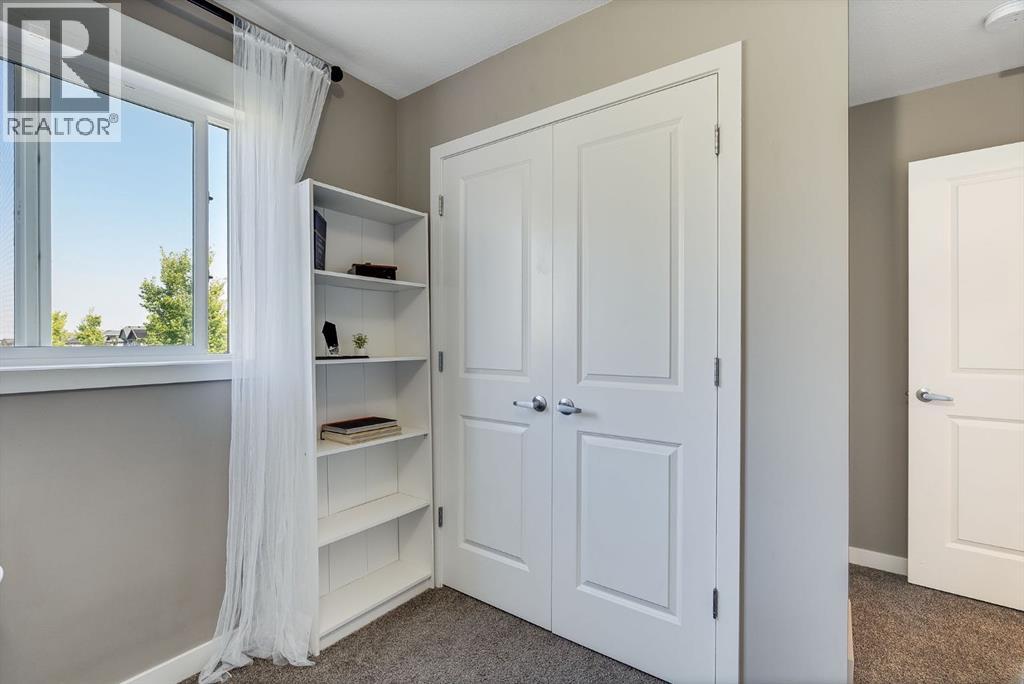 Photo 38 of 92 Hillcrest Avenue Sw, Airdrie AB