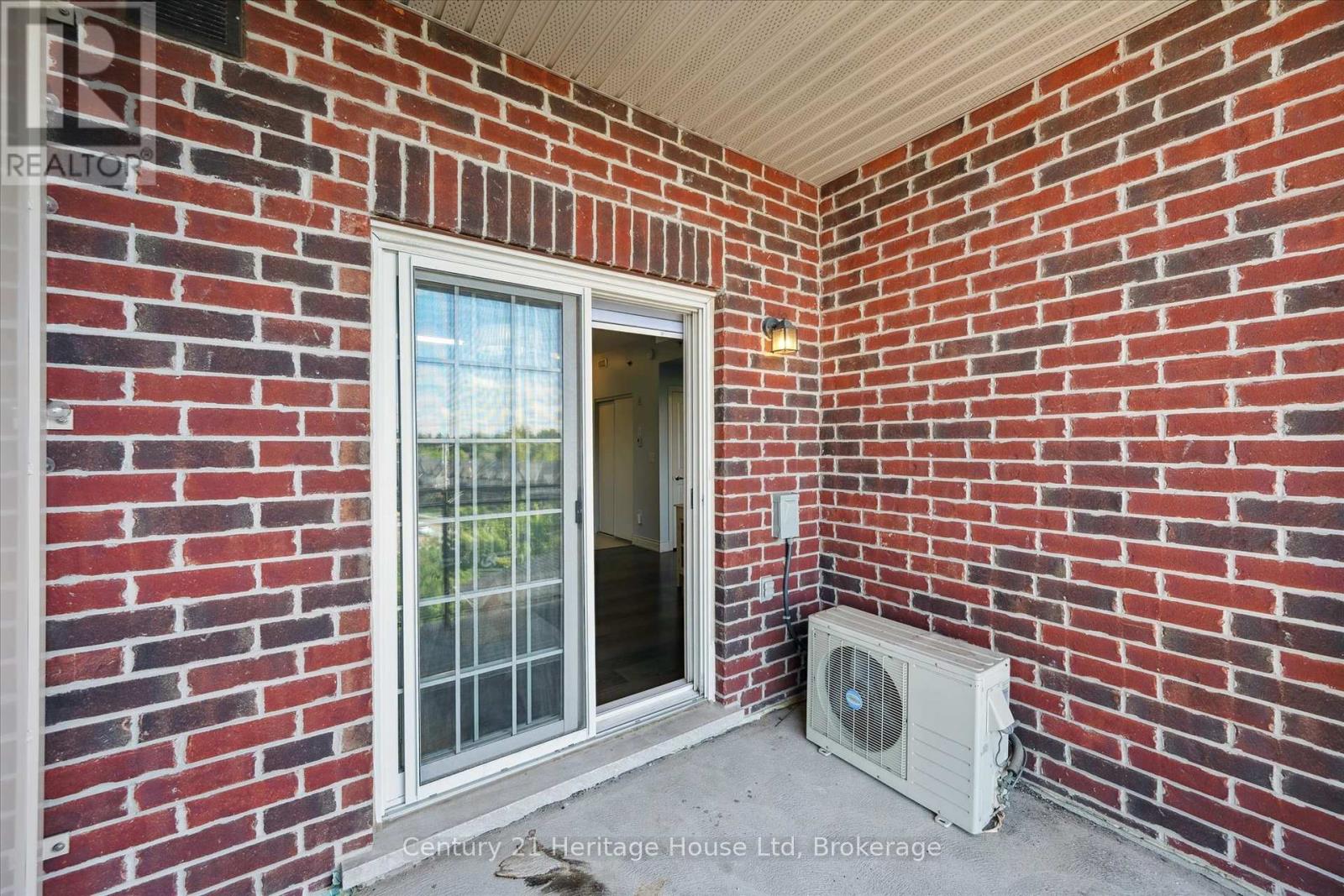 Photo 19 of 404 1440 Gordon Street, Guelph ON