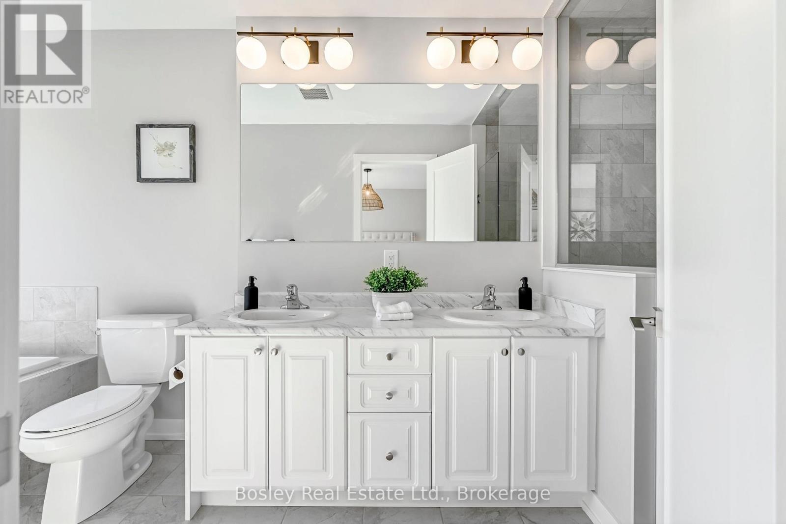 Photo 19 of 2 218 Crosswinds Boulevard, Blue Mountains ON