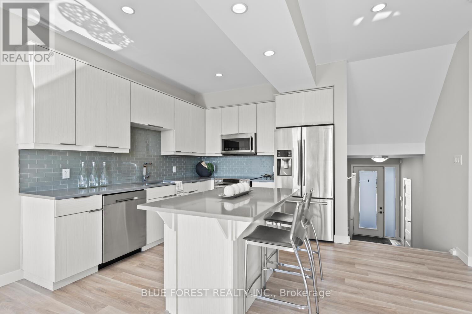 Photo 13 of 971 971 West Village Square, London North ON