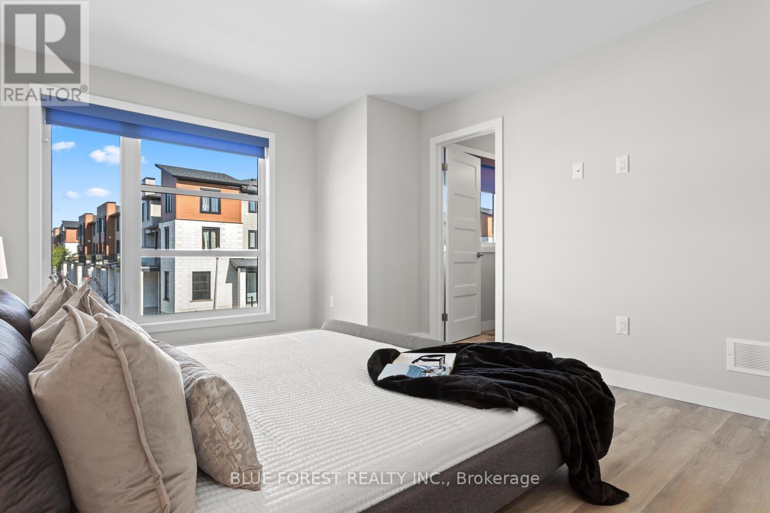 Photo 20 of 971 971 West Village Square, London North ON