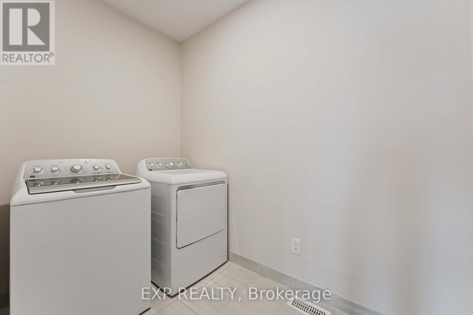 Photo 31 of 234 Pursuit Terrace, Ottawa ON