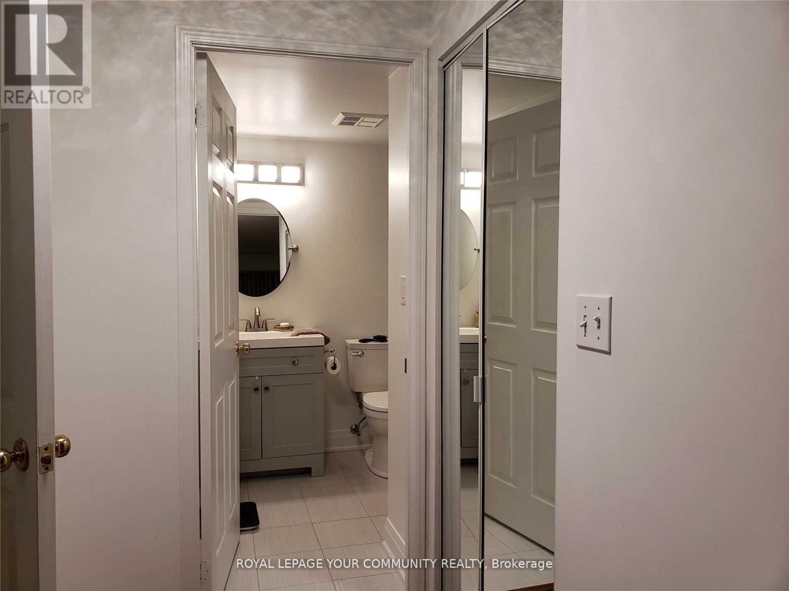 Photo 8 of 1002 28 Pemberton Avenue, Toronto ON