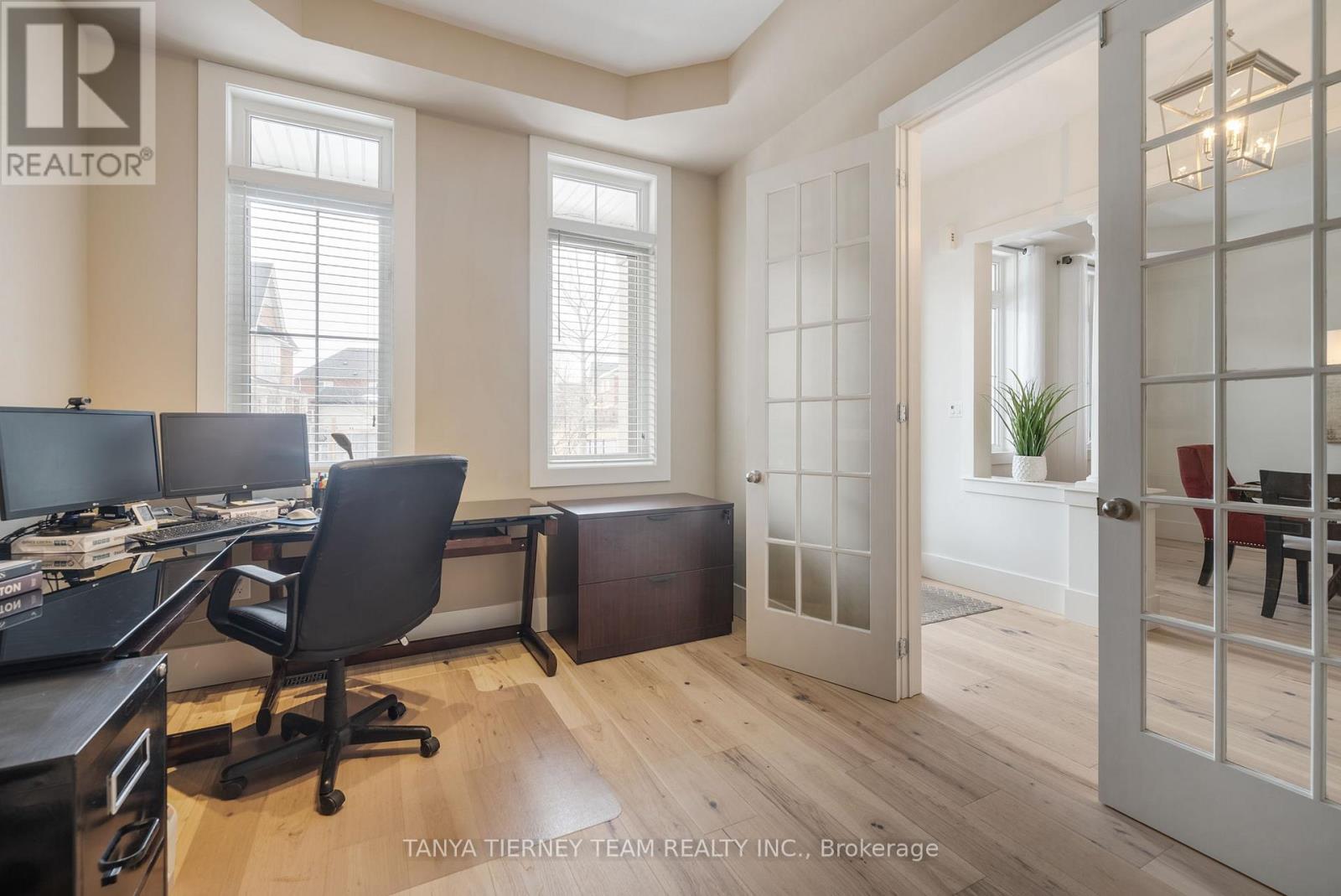 Photo 18 of 49 Montana Crescent, Whitby ON