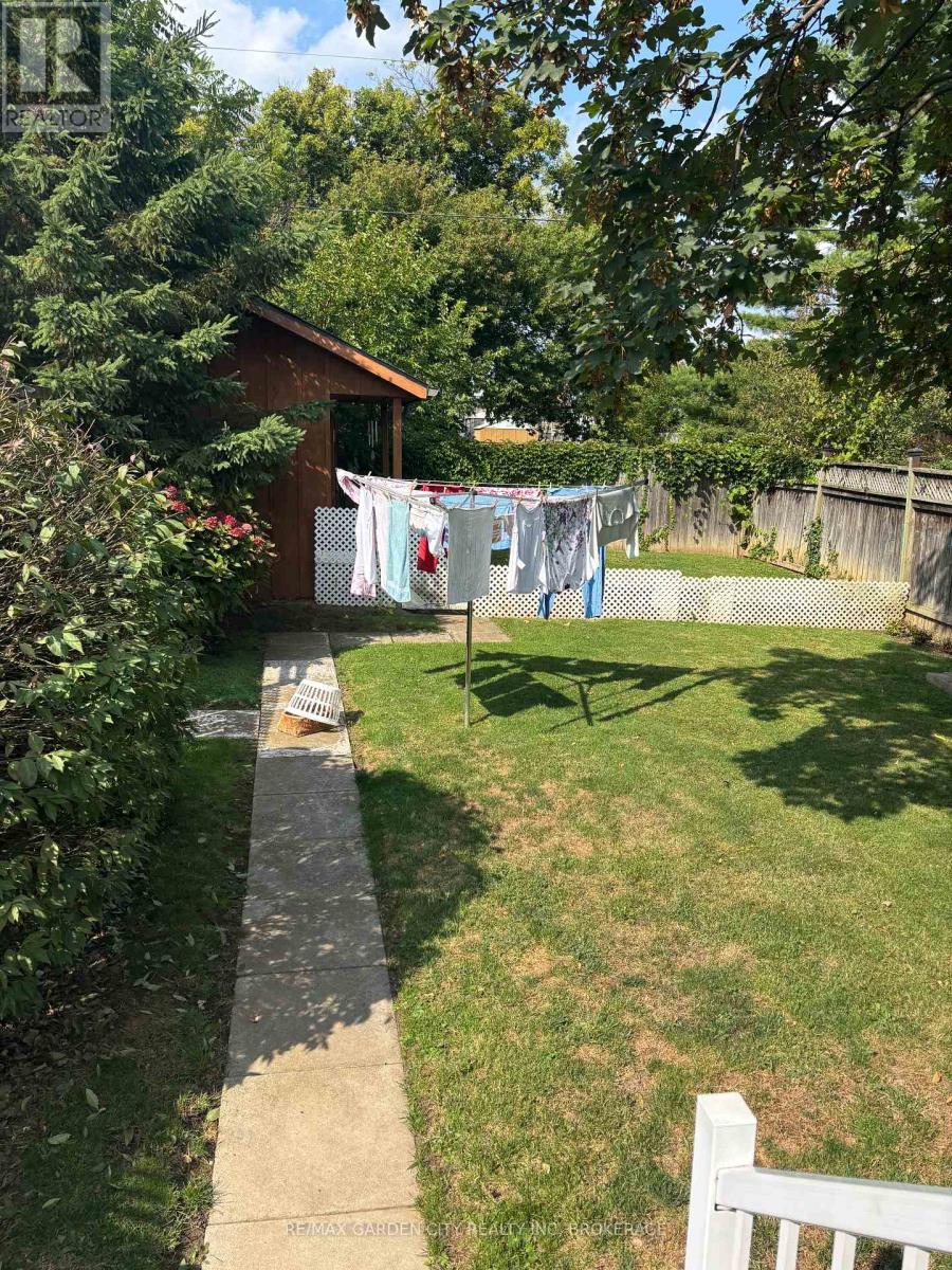 Photo 12 of 61 Rodman Street, St Catharines ON