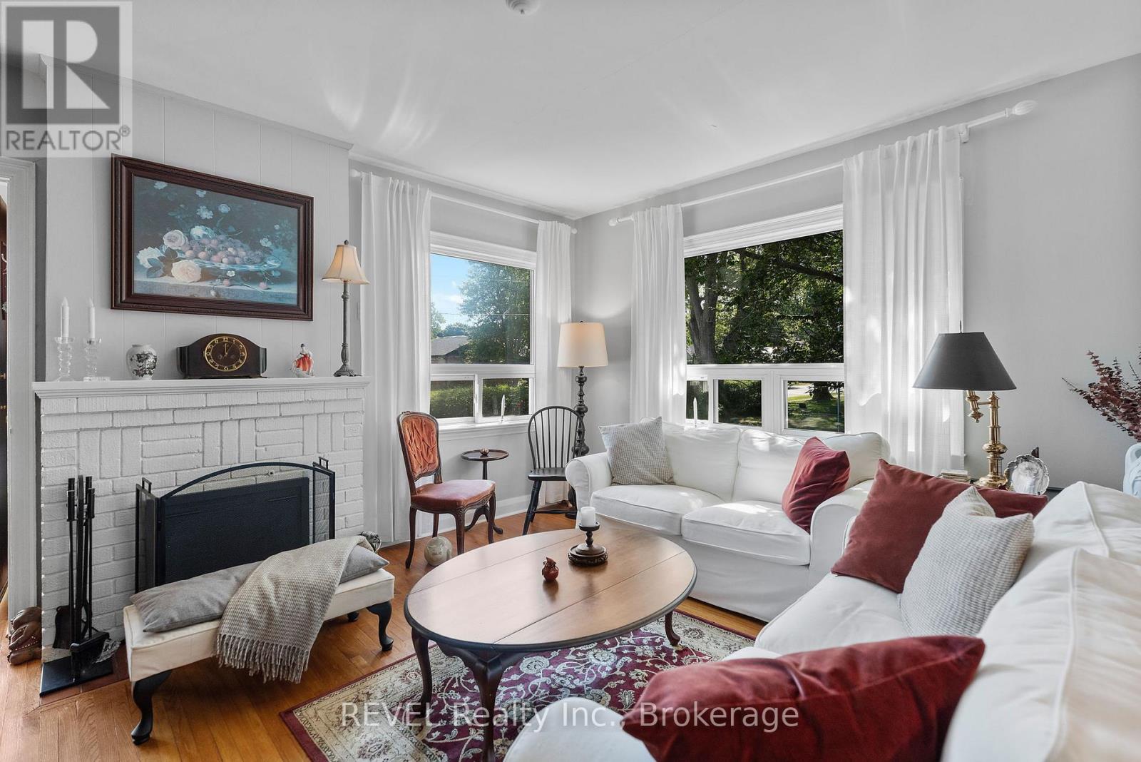 Photo 10 of 18 Clare Avenue, Port Colborne ON