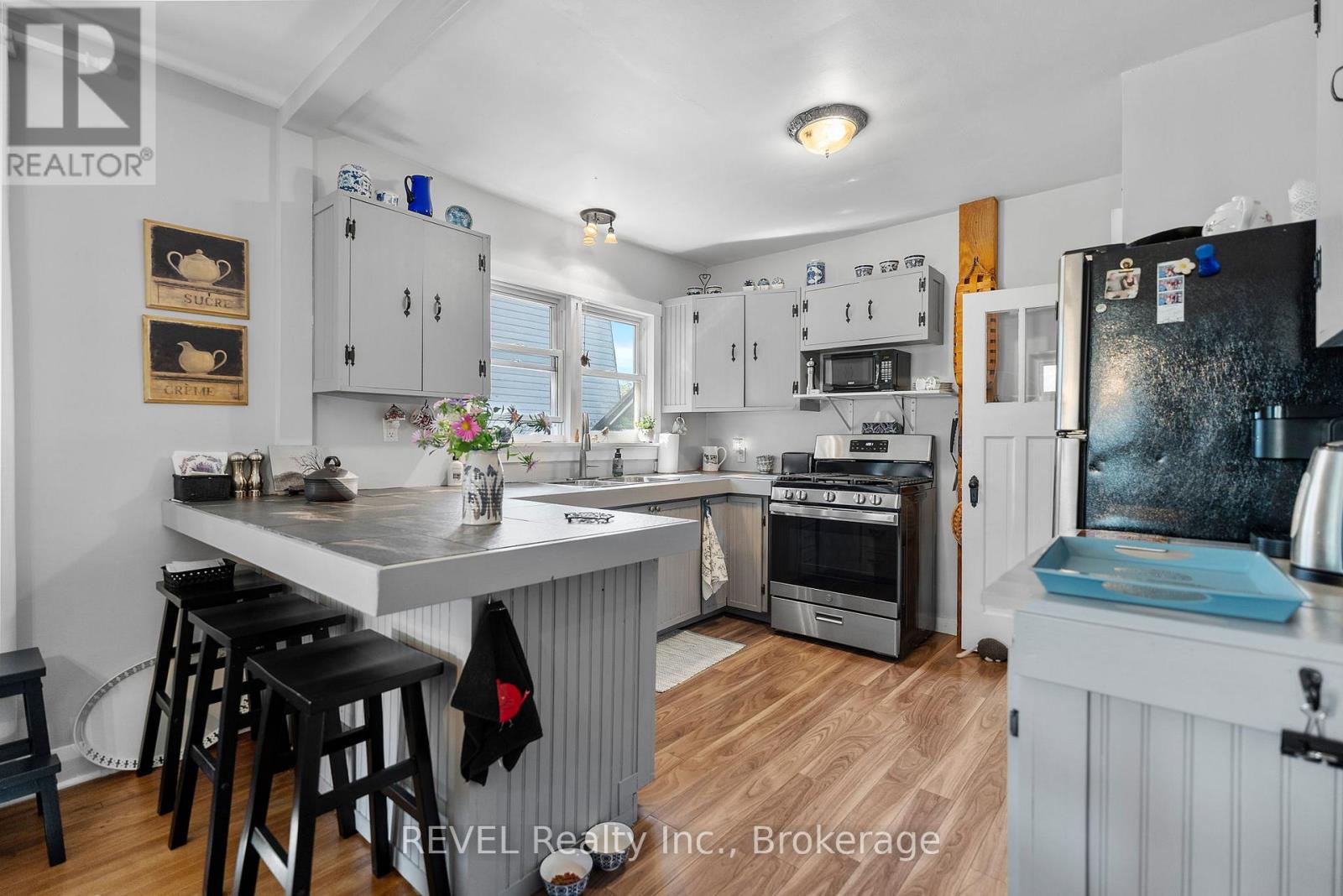 Photo 14 of 18 Clare Avenue, Port Colborne ON