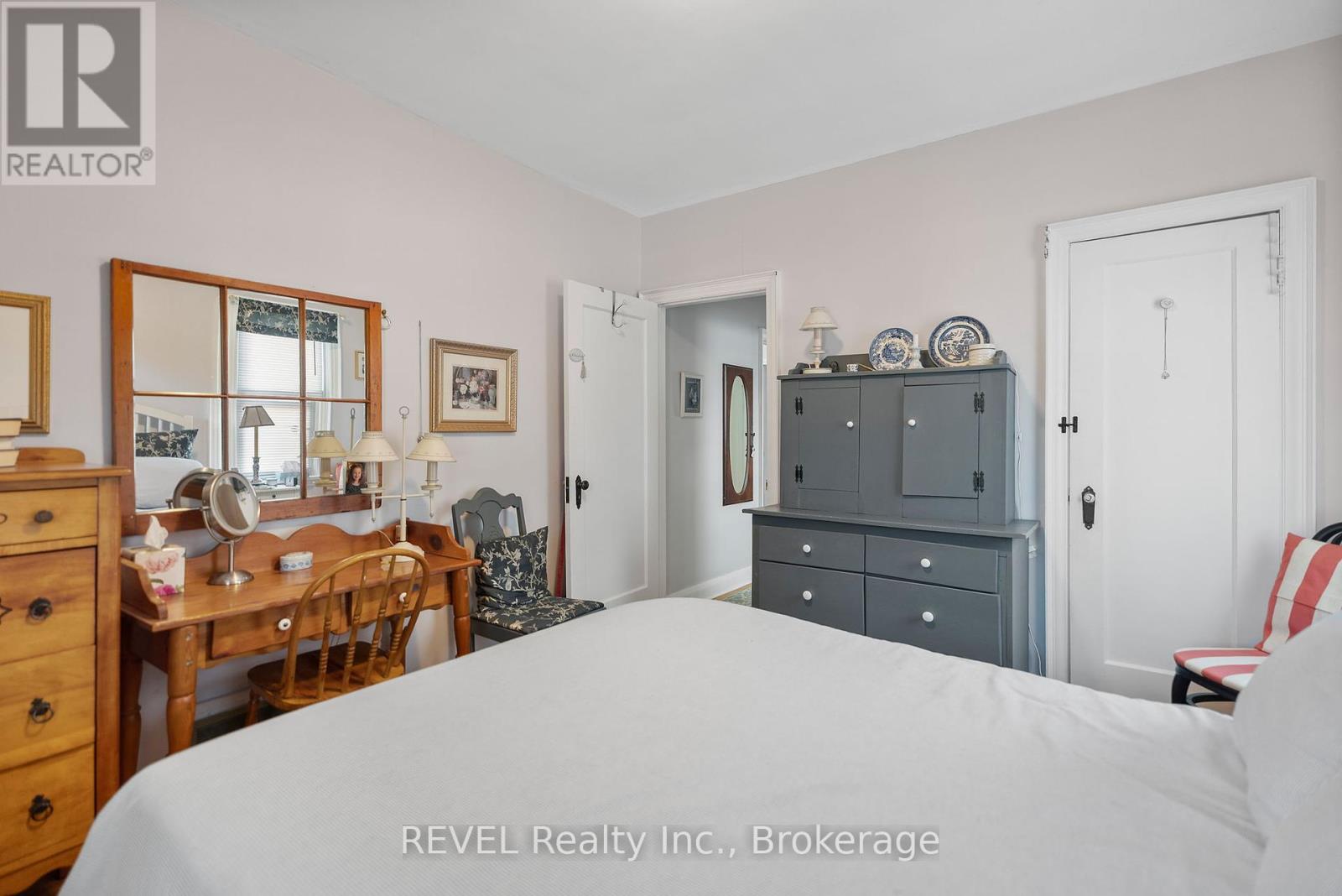 Photo 20 of 18 Clare Avenue, Port Colborne ON