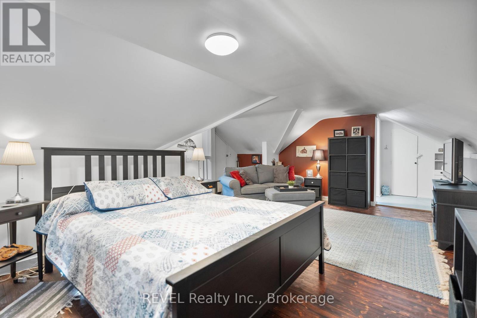 Photo 28 of 18 Clare Avenue, Port Colborne ON
