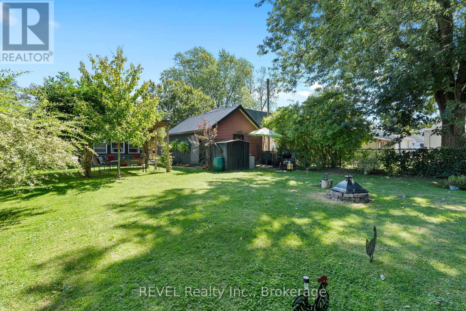 Photo 39 of 18 Clare Avenue, Port Colborne ON