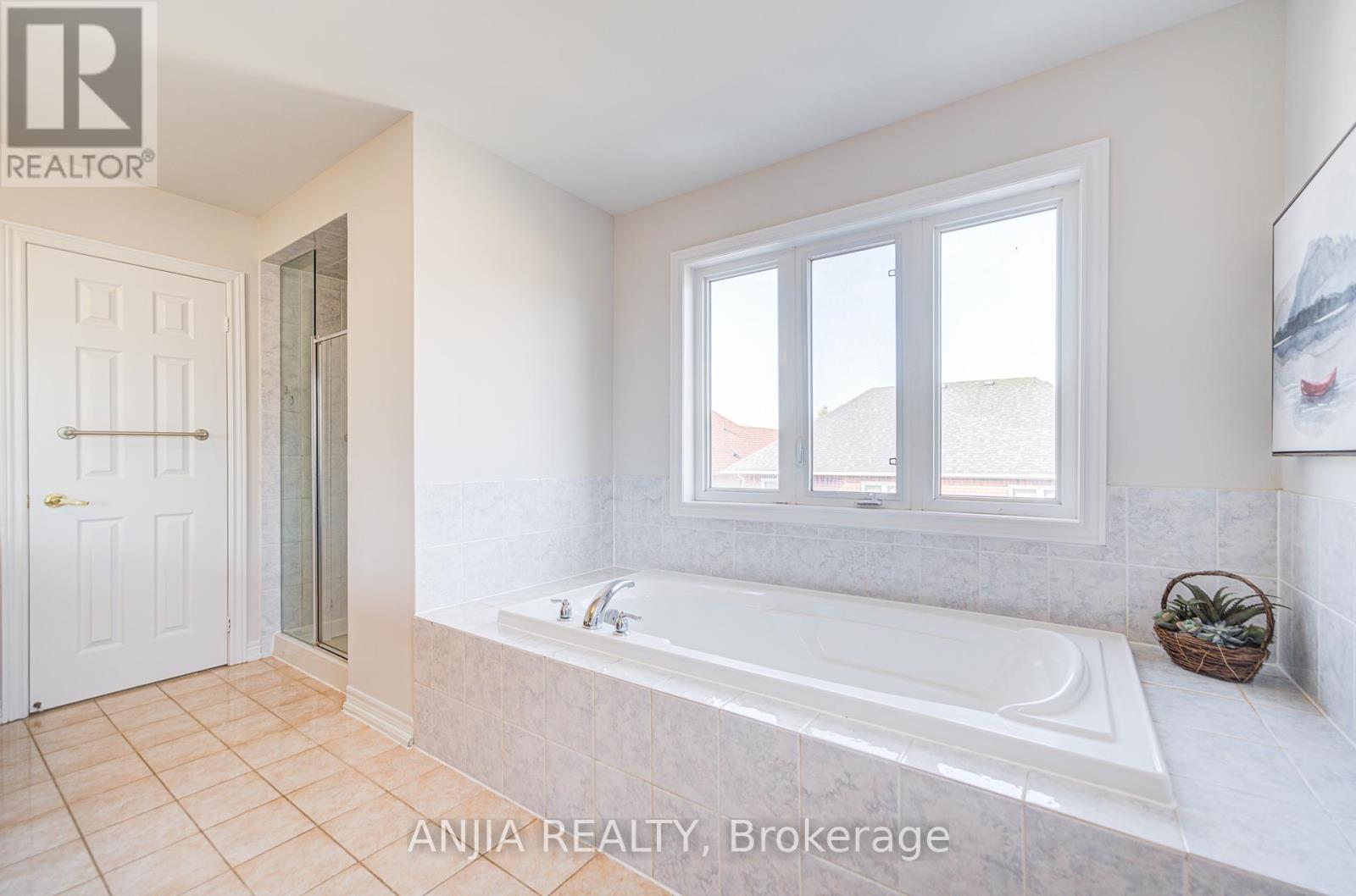 Photo 29 of 198 Kentland Street, Markham ON