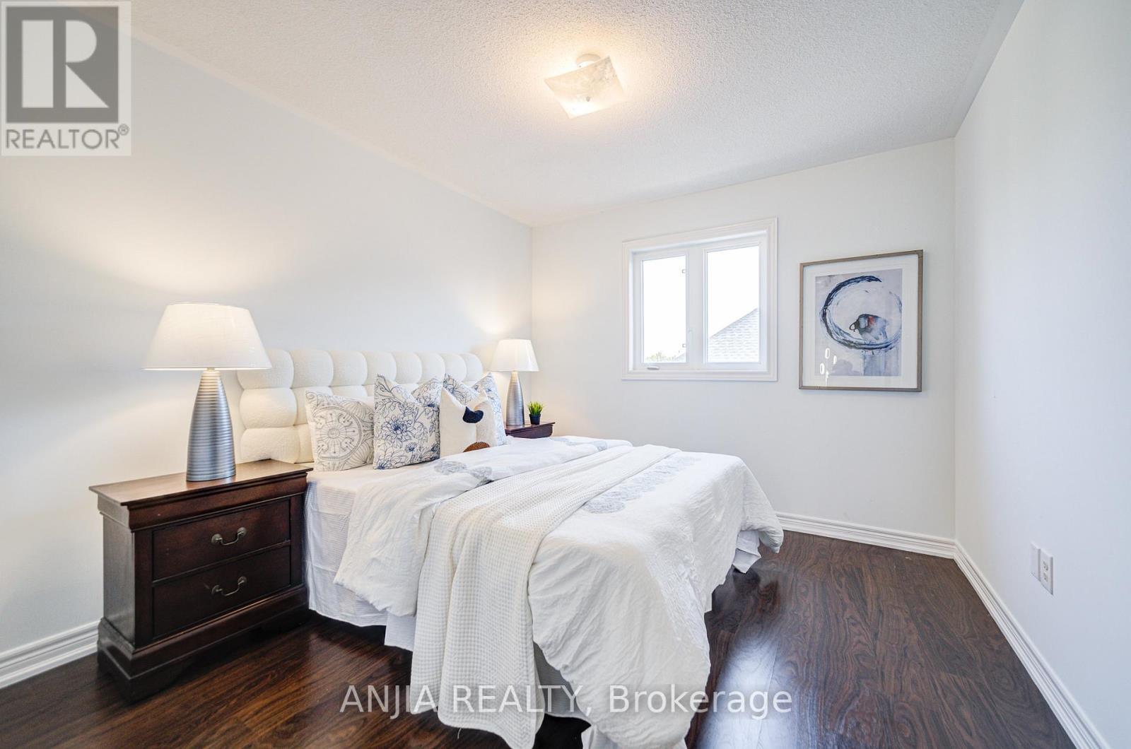 Photo 33 of 198 Kentland Street, Markham ON