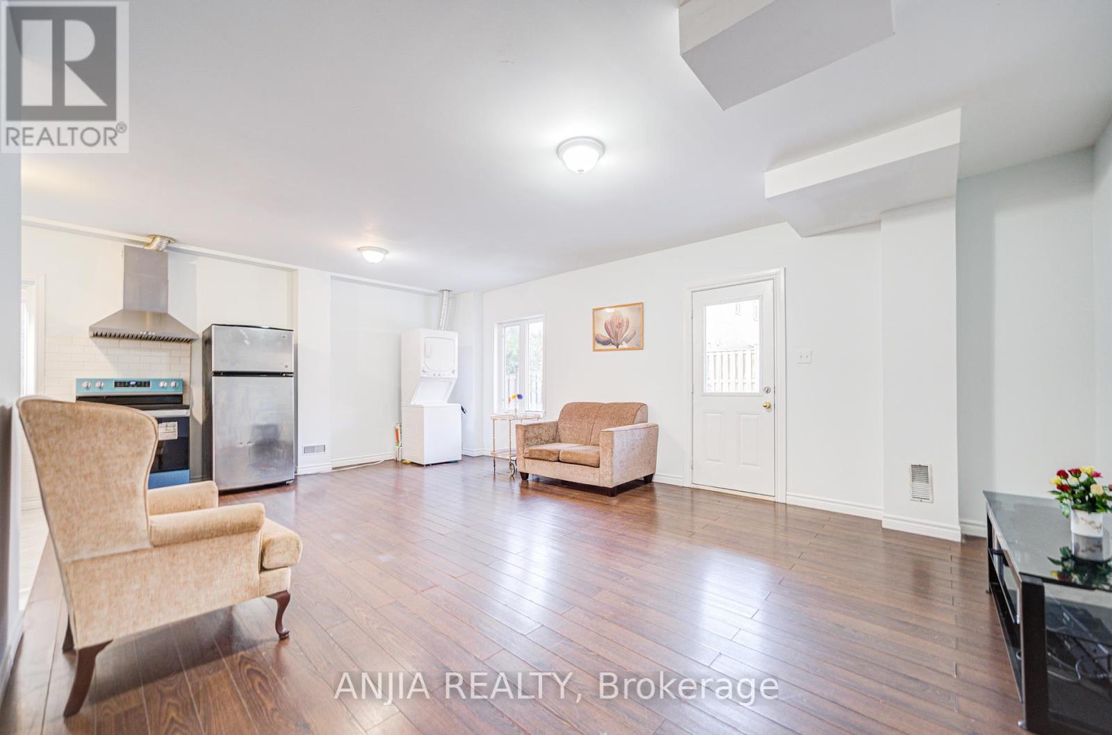 Photo 39 of 198 Kentland Street, Markham ON