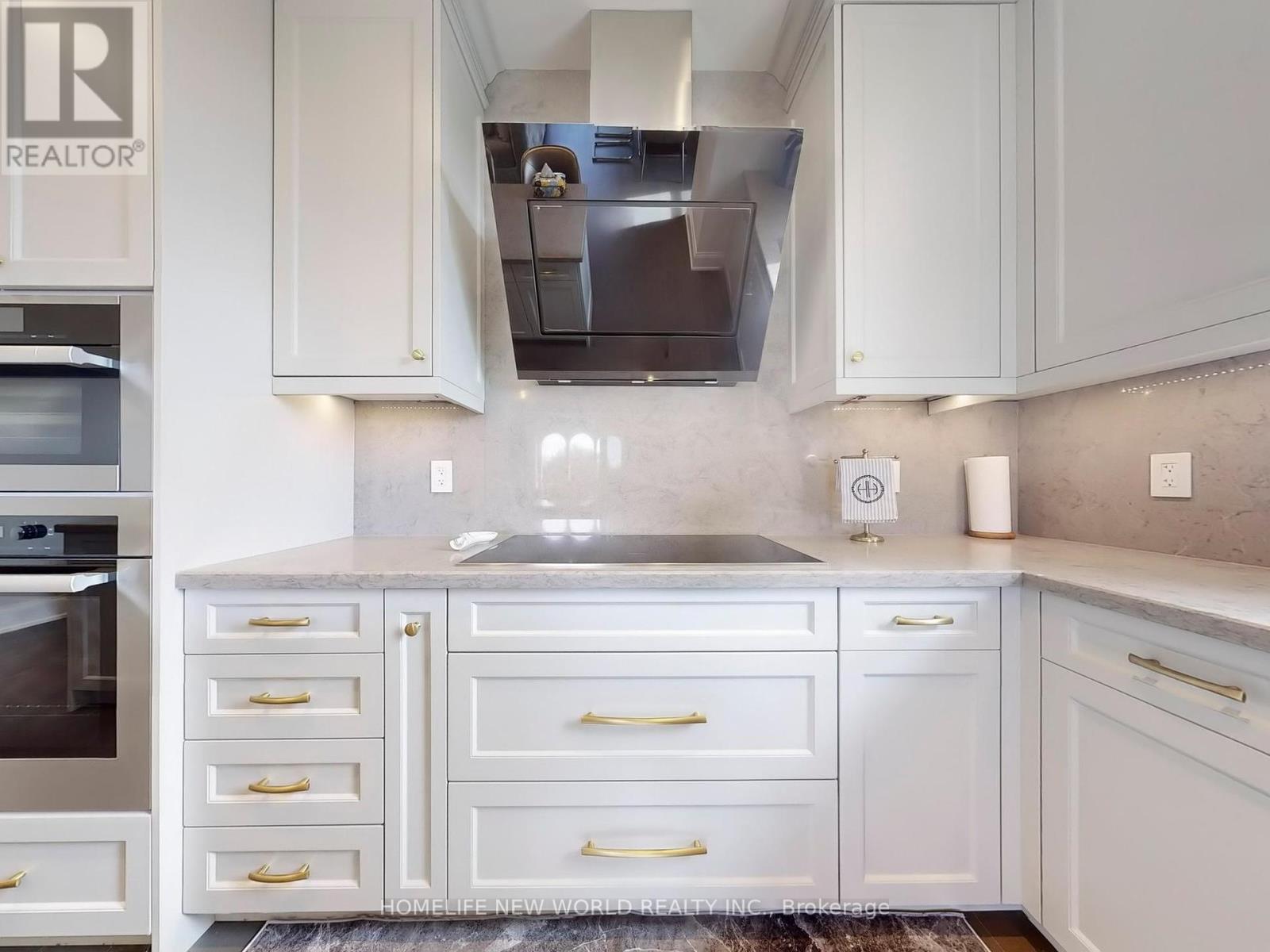Photo 12 of 401 208 Main St Unionville, Markham ON