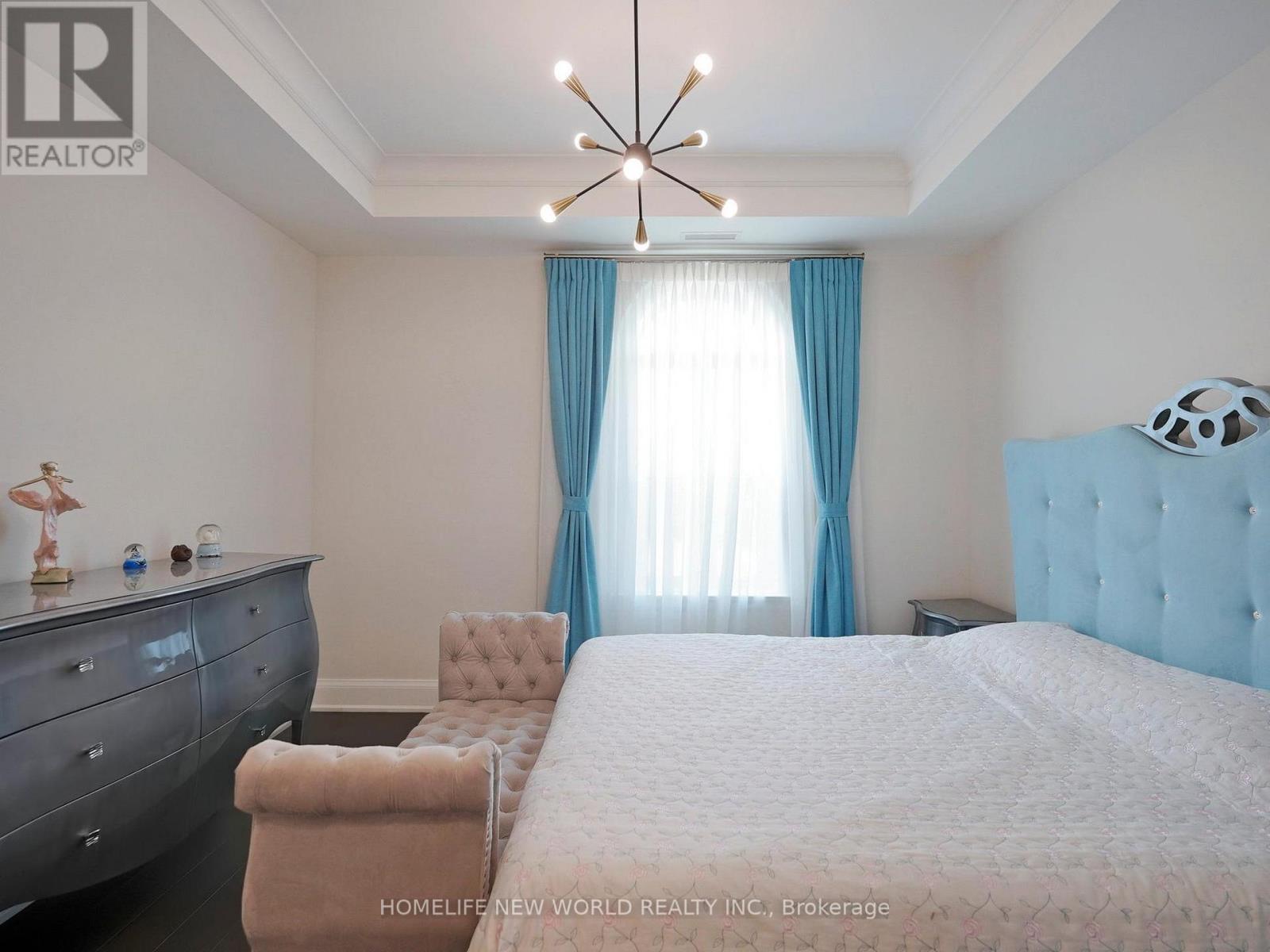 Photo 14 of 401 208 Main St Unionville, Markham ON