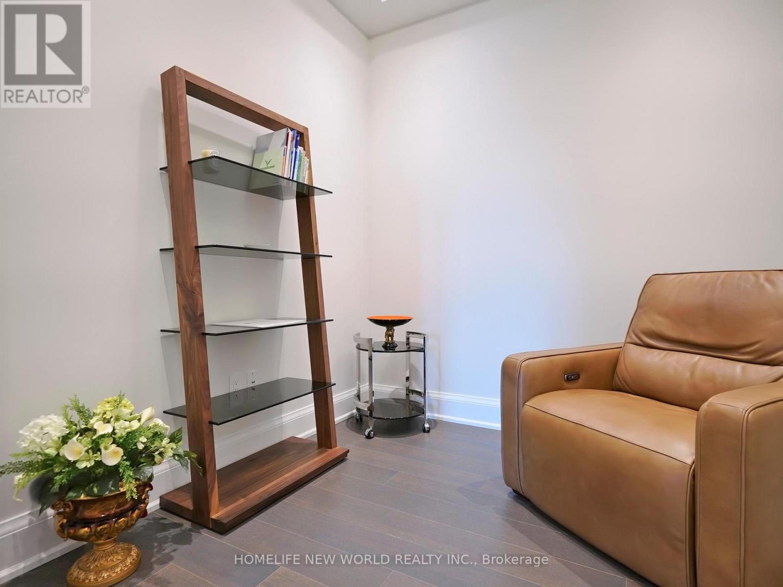 Photo 21 of 401 208 Main St Unionville, Markham ON