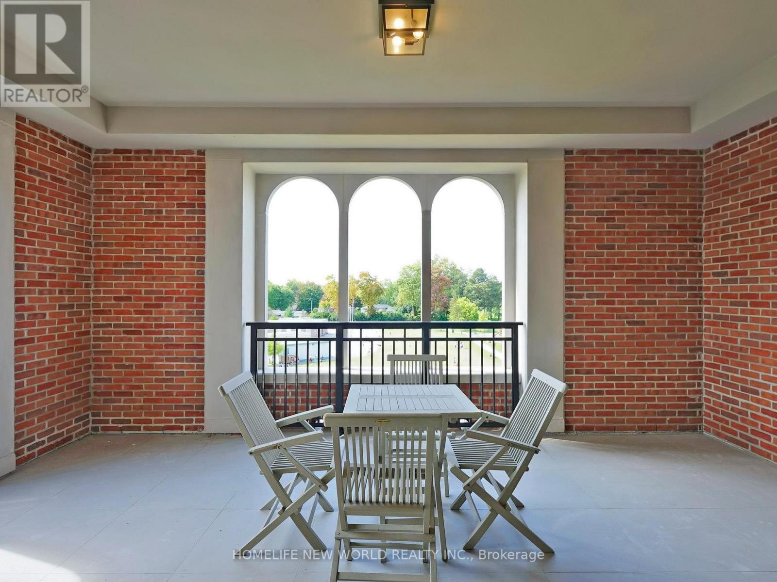Photo 23 of 401 208 Main St Unionville, Markham ON