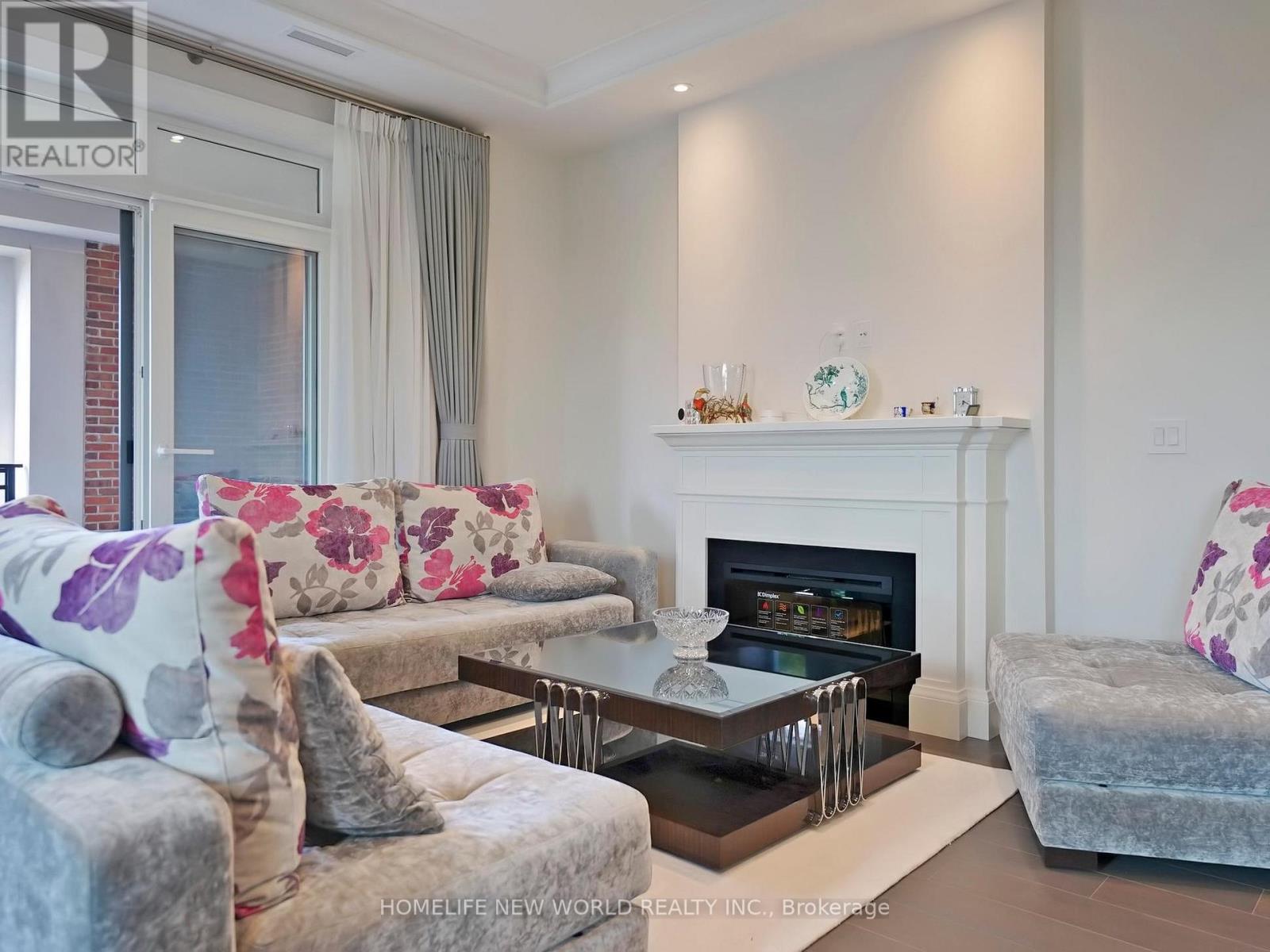 Photo 6 of 401 208 Main St Unionville, Markham ON
