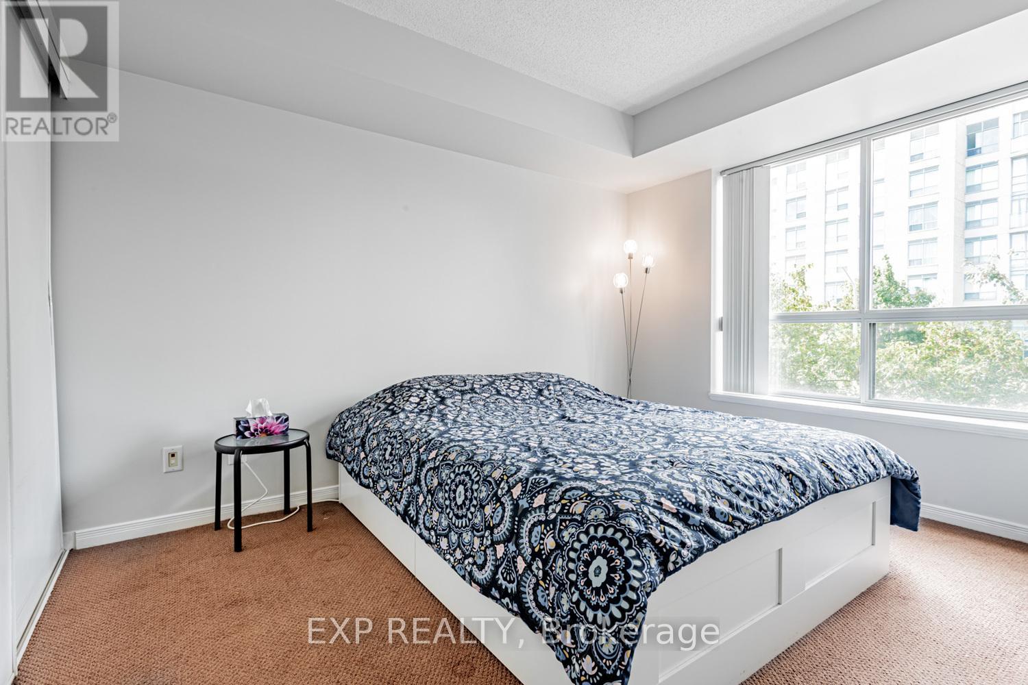 Photo 20 of 308 3 Ellesmere Street, Richmond Hill ON