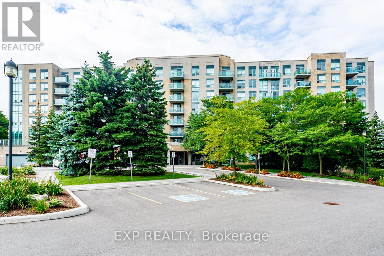 Photo 26 of 308 3 Ellesmere Street, Richmond Hill ON