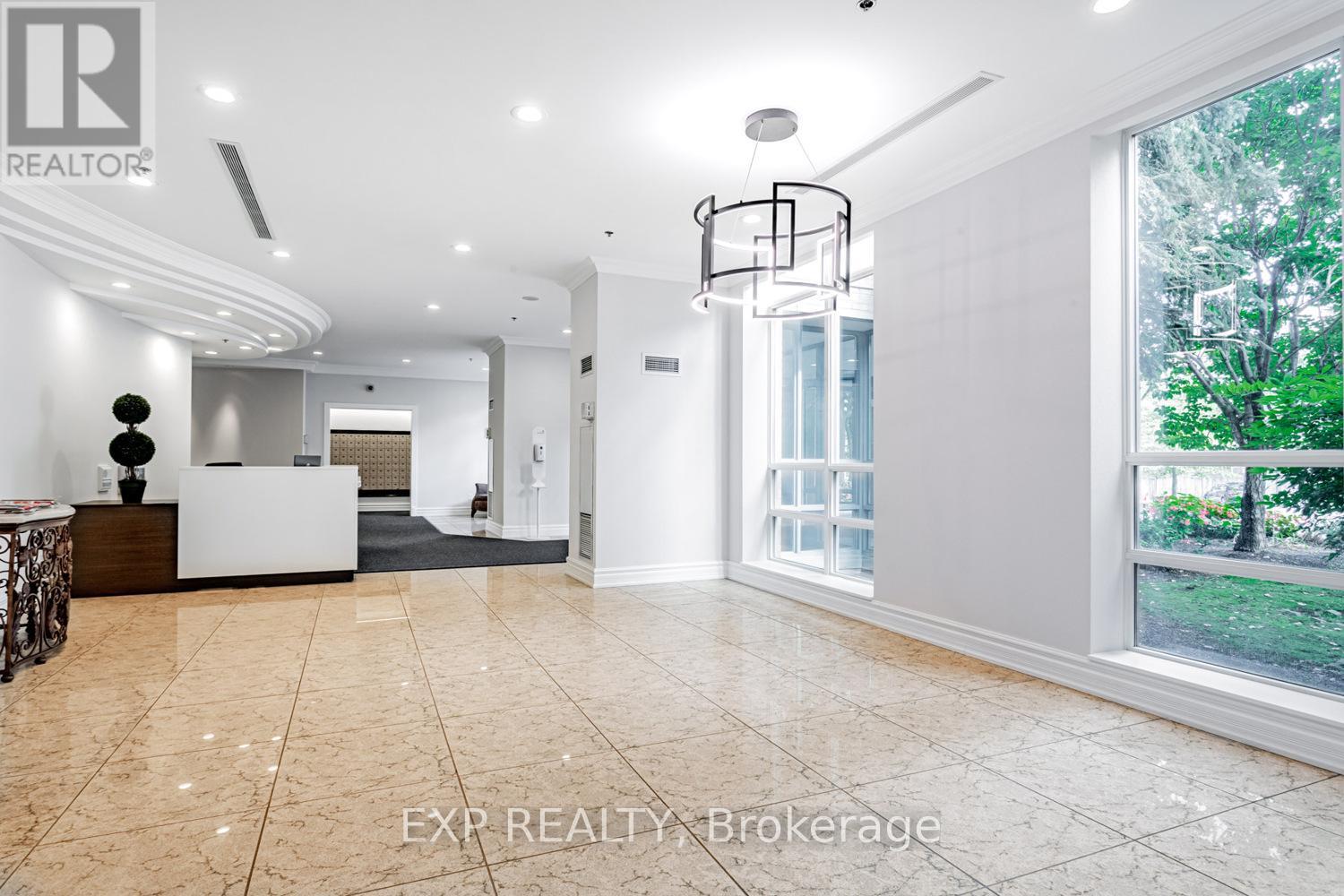 Photo 27 of 308 3 Ellesmere Street, Richmond Hill ON