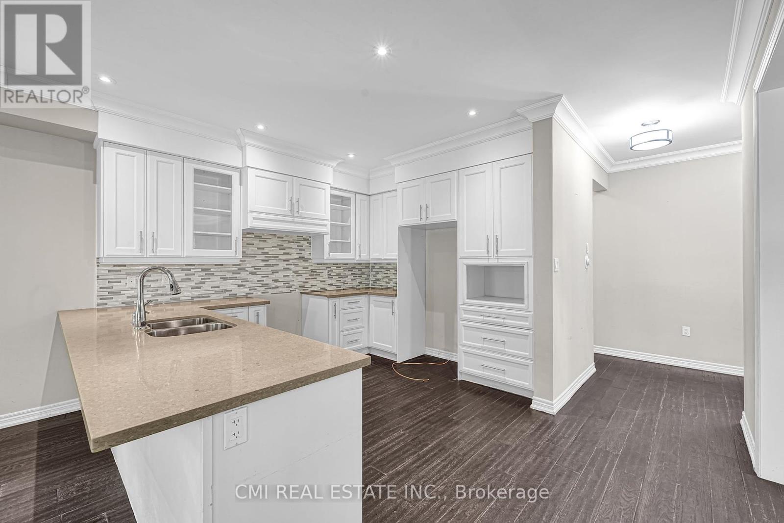 Photo 14 of 21 Scotia Road, Georgina ON